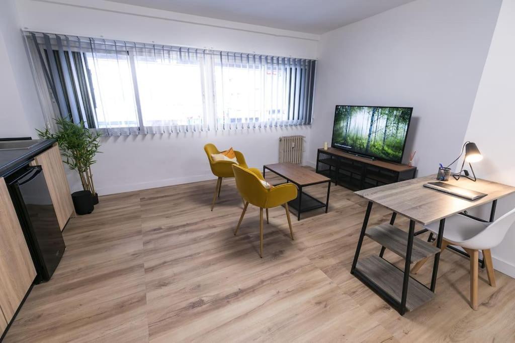Estudio-Oficina Moderno, Centro De Jaén Екстериор снимка