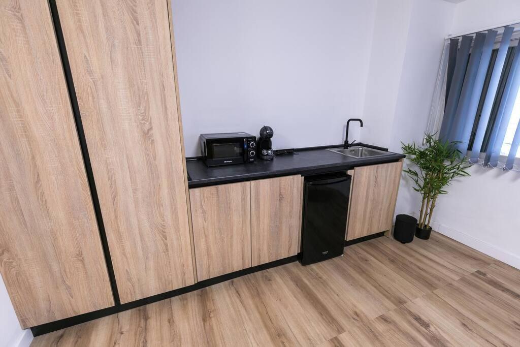 Estudio-Oficina Moderno, Centro De Jaén Екстериор снимка