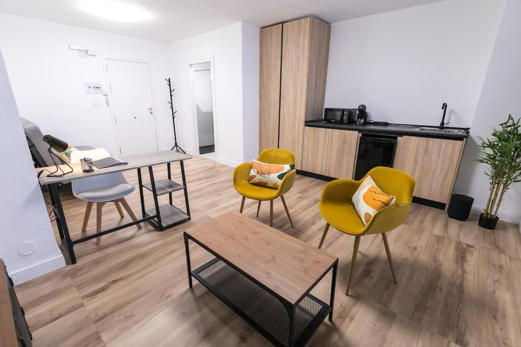 Estudio-Oficina Moderno, Centro De Jaén Екстериор снимка