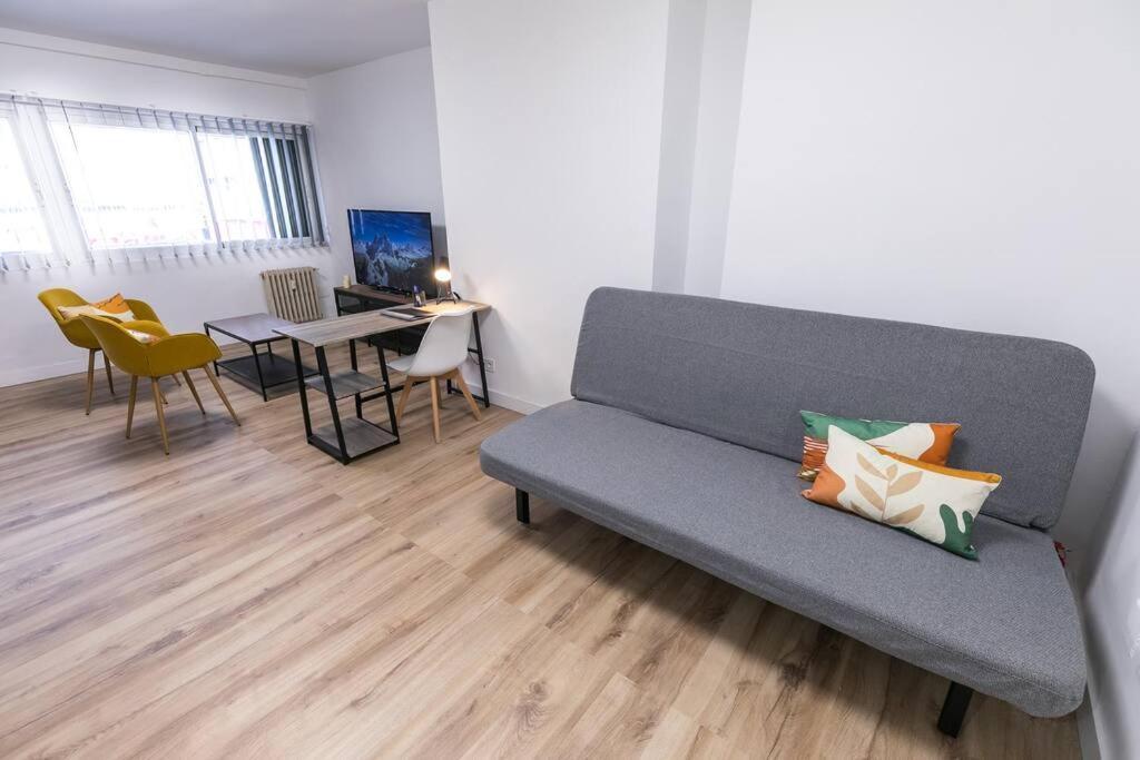 Estudio-Oficina Moderno, Centro De Jaén Екстериор снимка